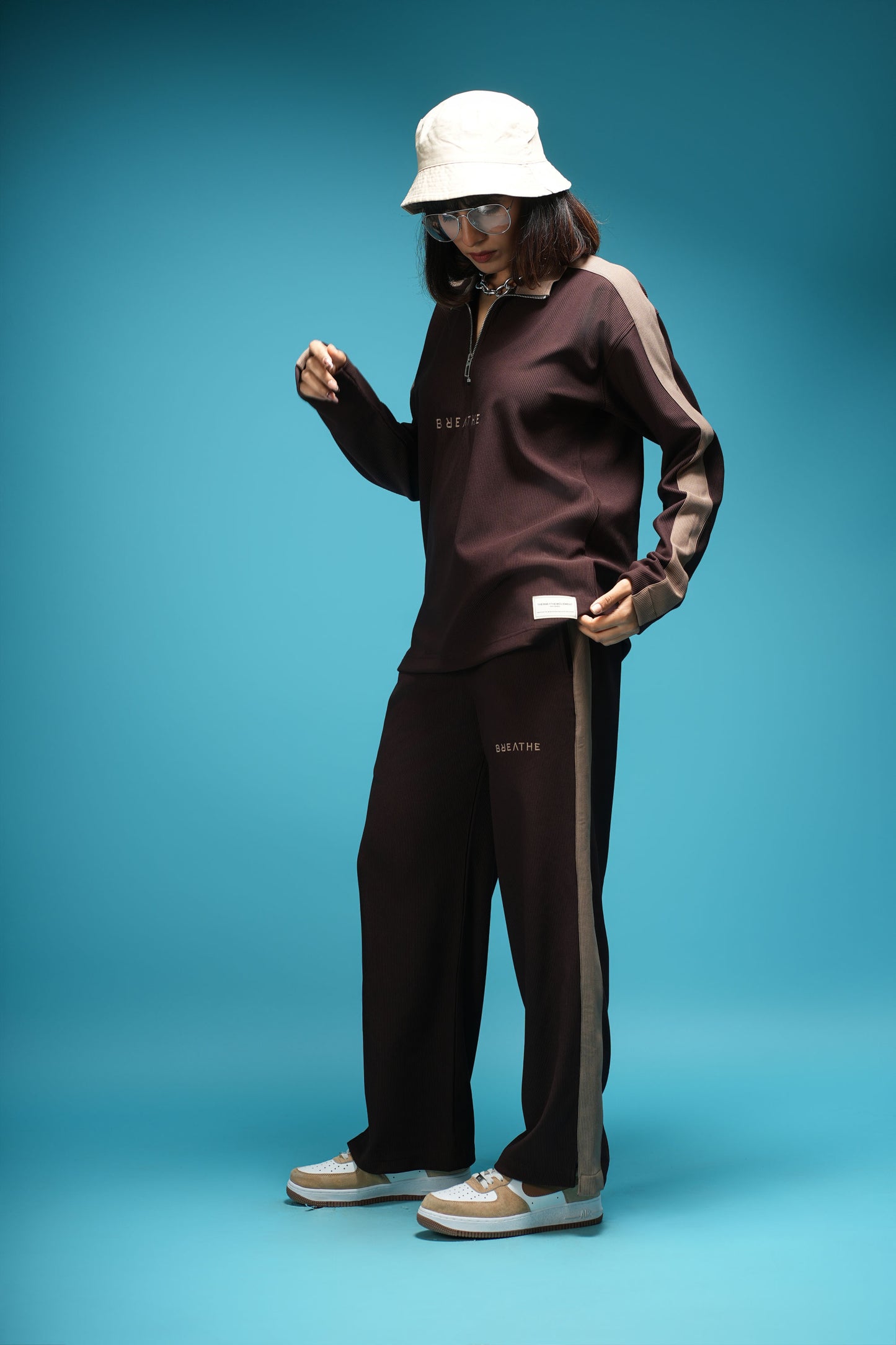 “TWO SHADES OF SAHARA” FRAPPÈ MOCHA CORD SET