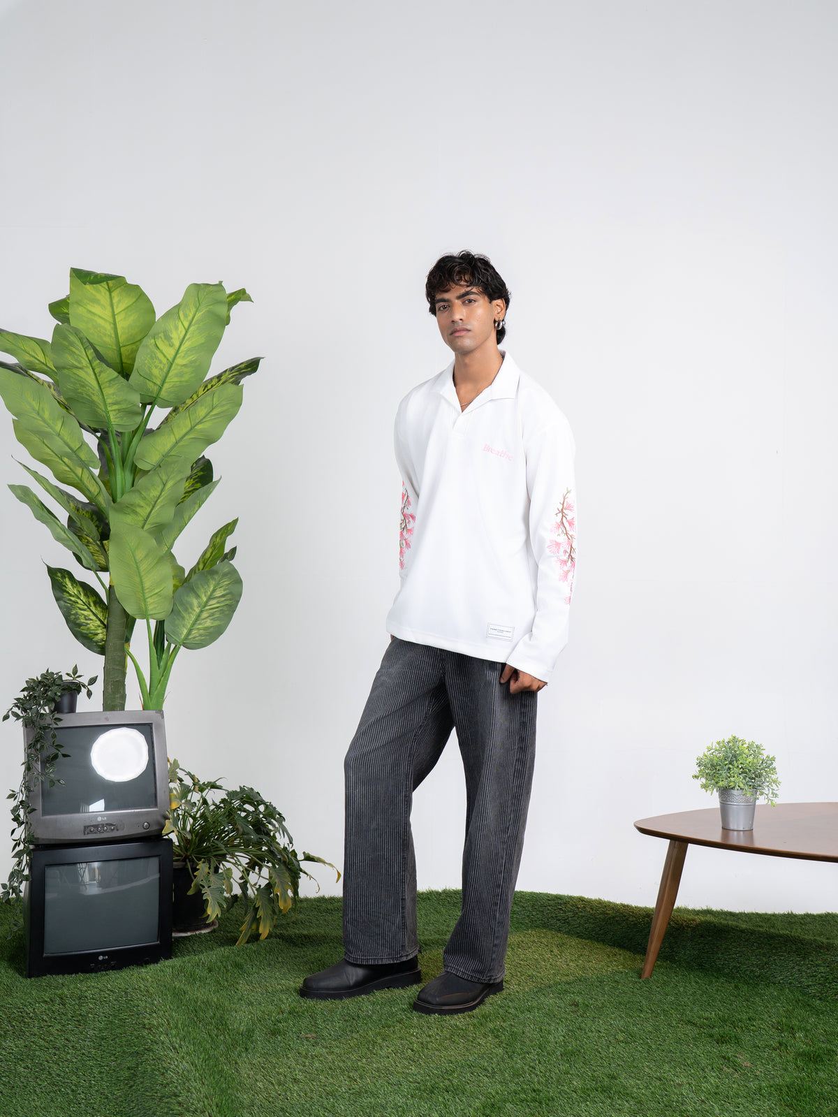 White Blossom Embroidered Polo T-shirt